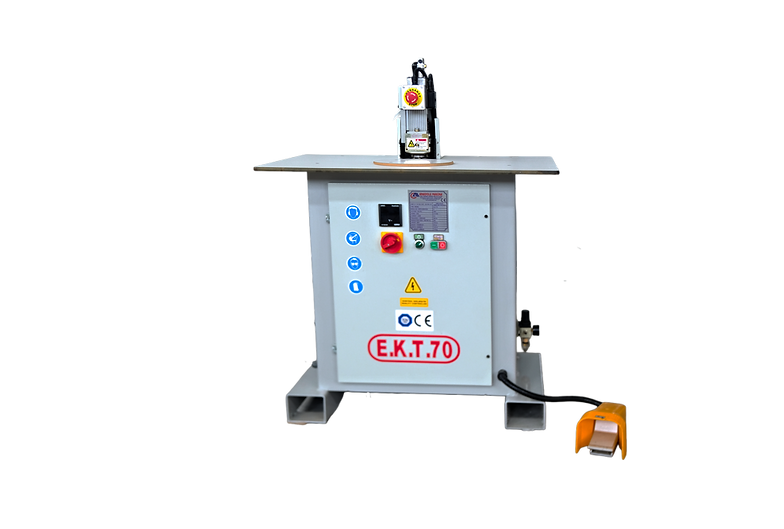 EKT70 3